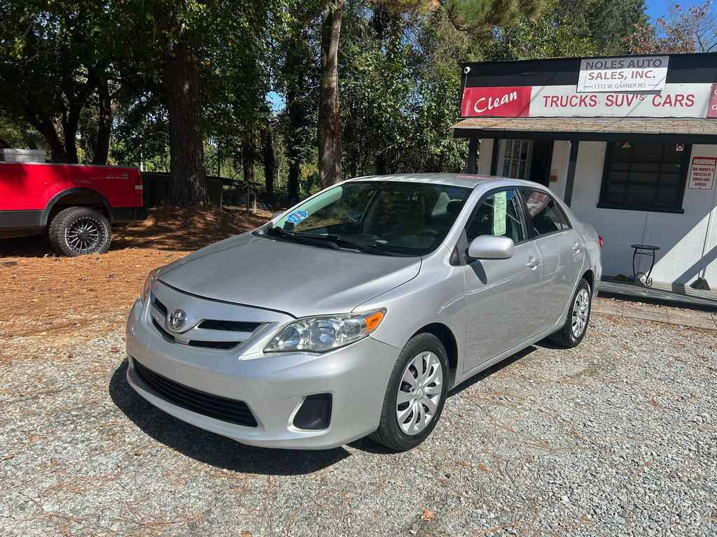 Used 2012 Toyota Corolla LE image 3