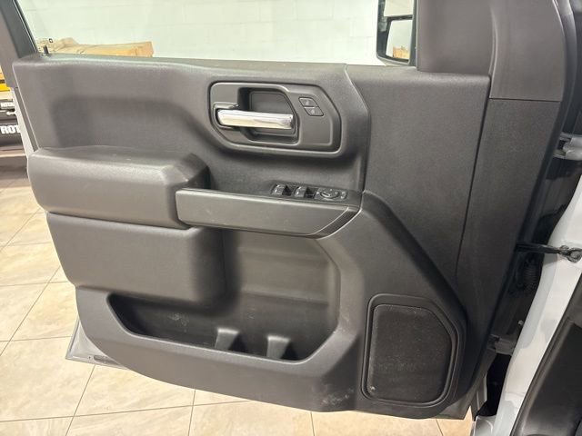 Used 2024 Chevrolet Silverado 2500 Custom w/ Custom Convenience Package image 17