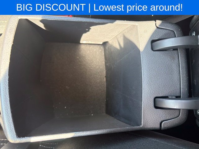Used 2025 Hyundai Venue SEL FWD image 38