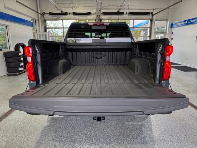 Used 2026 Chevrolet Silverado 1500 High Country AWD/4WD image 11