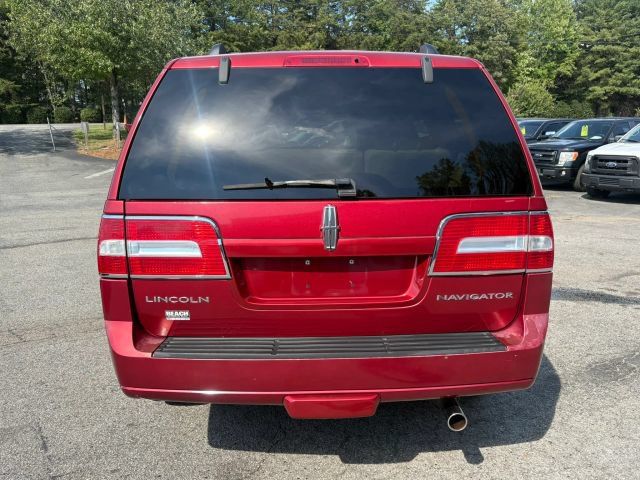Used 2008 Lincoln Navigator 2WD image 4