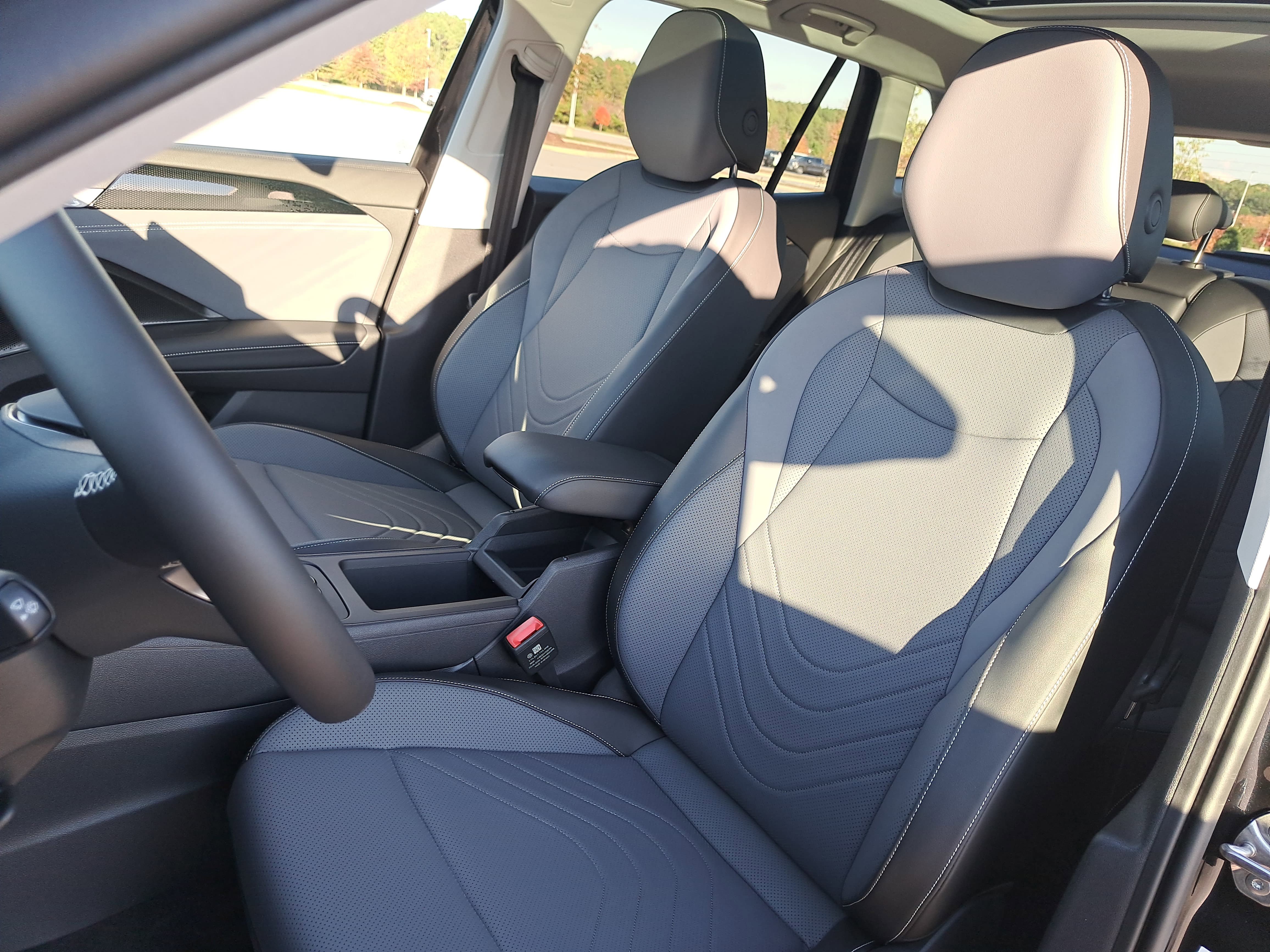 New 2026 Volkswagen Tiguan SE FWD image 15