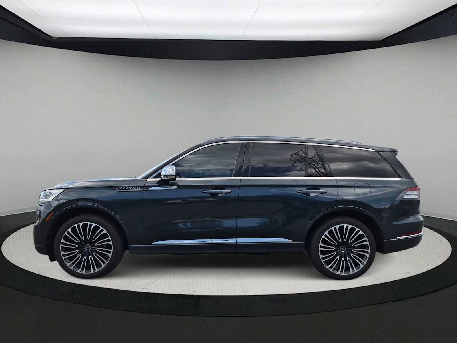 Used 2022 Lincoln Aviator Black Label w/ Dynamic Handling Package AWD/4WD image 5