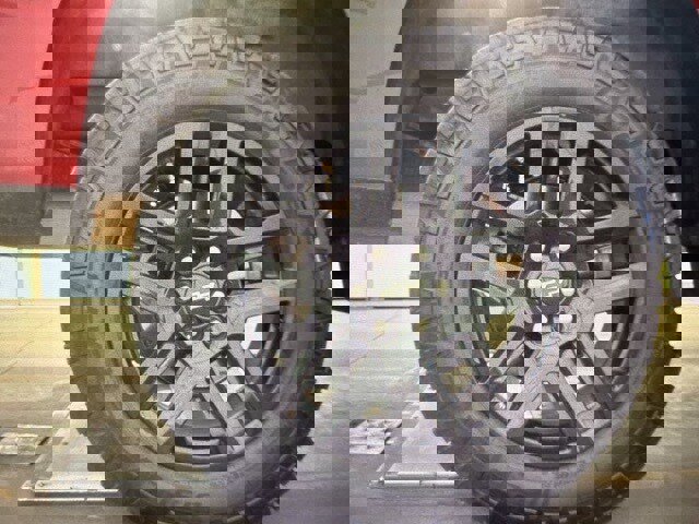 Used 2022 Chevrolet Silverado 1500 LT Trail Boss w/ LT Trail Boss Premium Package image 6