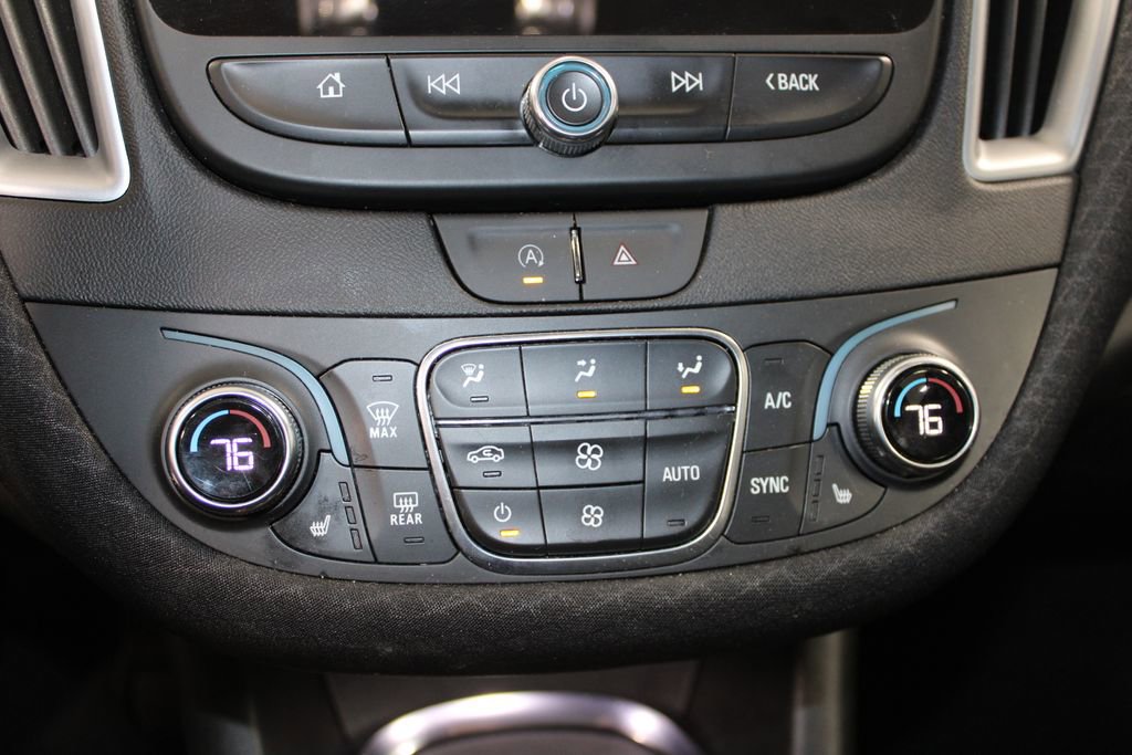 Used 2024 Chevrolet Malibu LT image 42