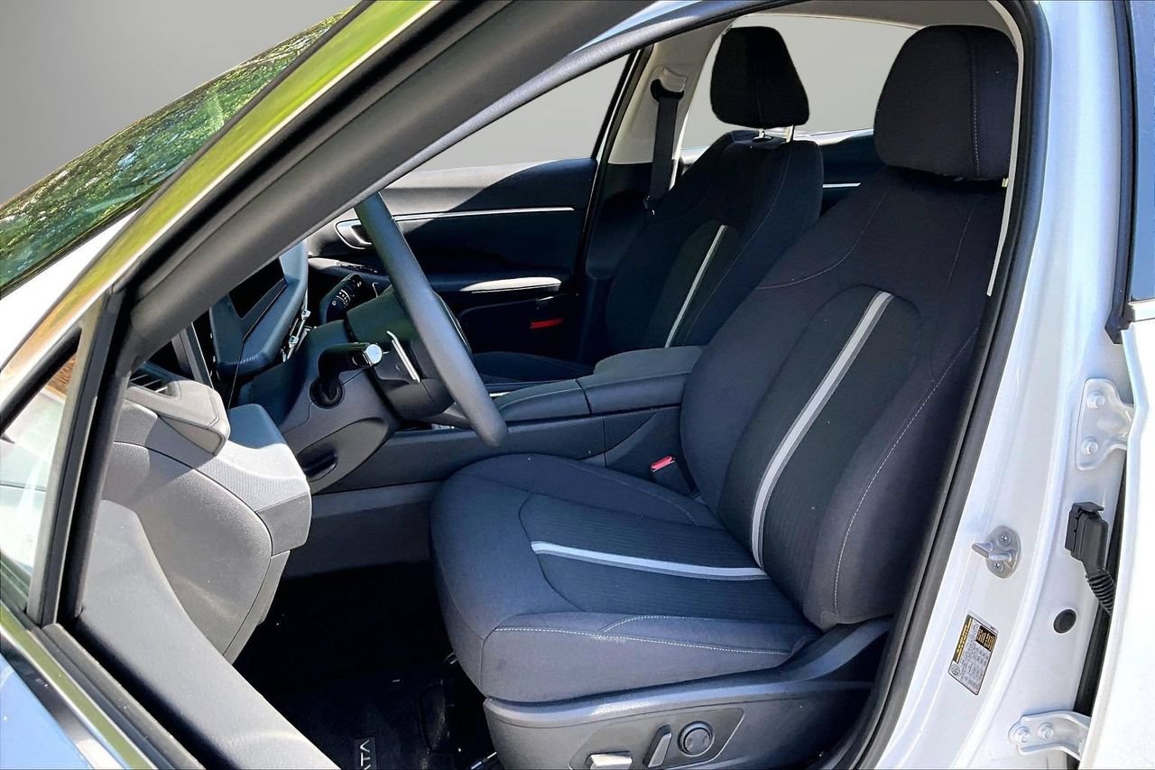 Used 2025 Hyundai Sonata SEL FWD image 20
