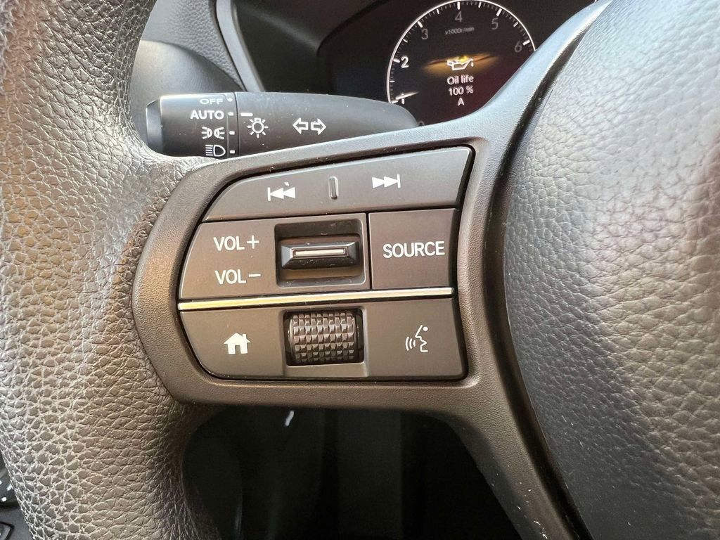 Used 2023 Honda HR-V LX image 21