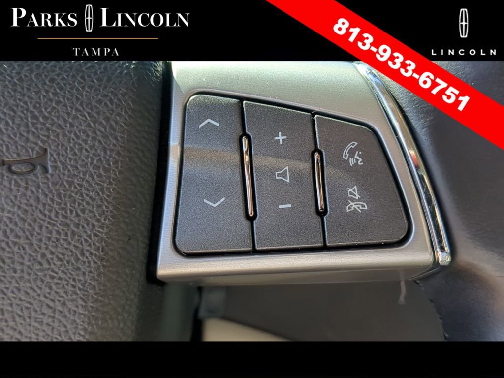 Used 2012 Cadillac SRX Luxury image 28