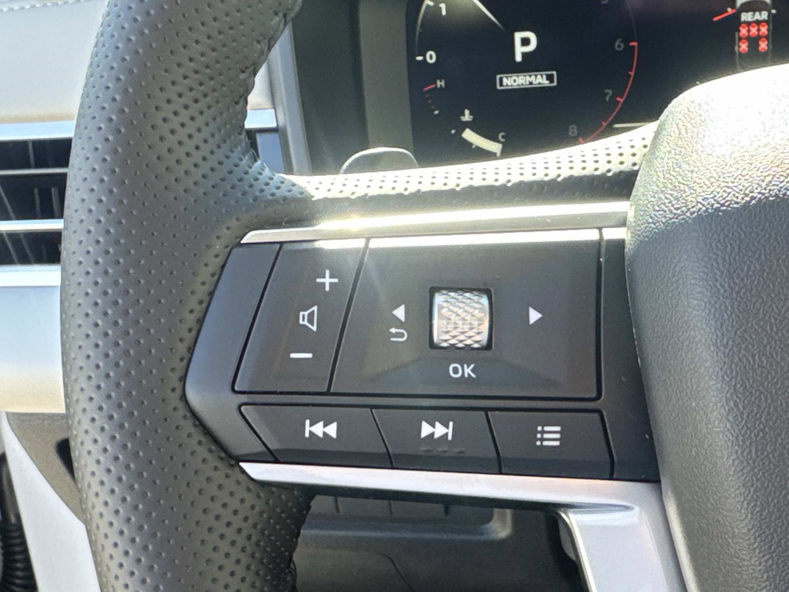 New 2026 Mitsubishi Outlander SE image 18