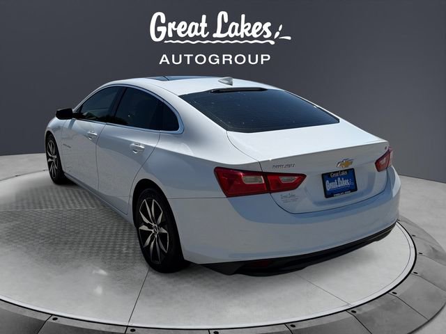Used 2016 Chevrolet Malibu LT w/ Leather Package FWD image 3