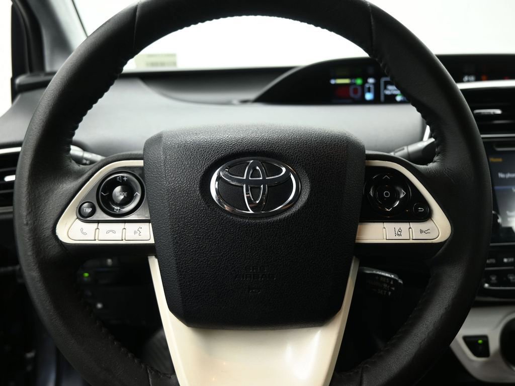 Used 2018 Toyota Prius Prime Plus image 12