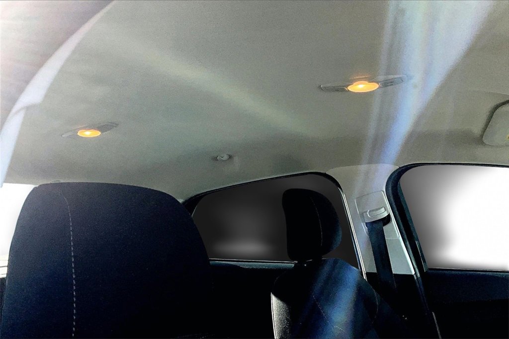 Used 2018 Ford Focus SE w/ SE Appearance Package image 25