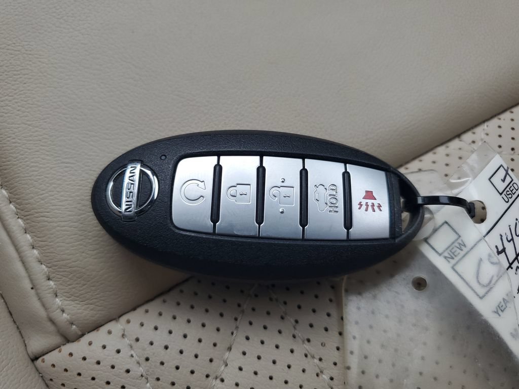 Used 2020 Nissan Maxima Platinum w/ Sport Mat Group FWD image 24