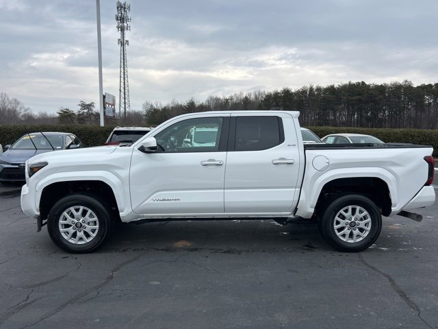 Used 2024 Toyota Tacoma SR5 image 9