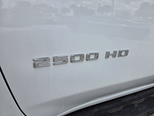 Used 2025 Chevrolet Silverado 2500 LTZ w/ LTZ Premium Package image 4