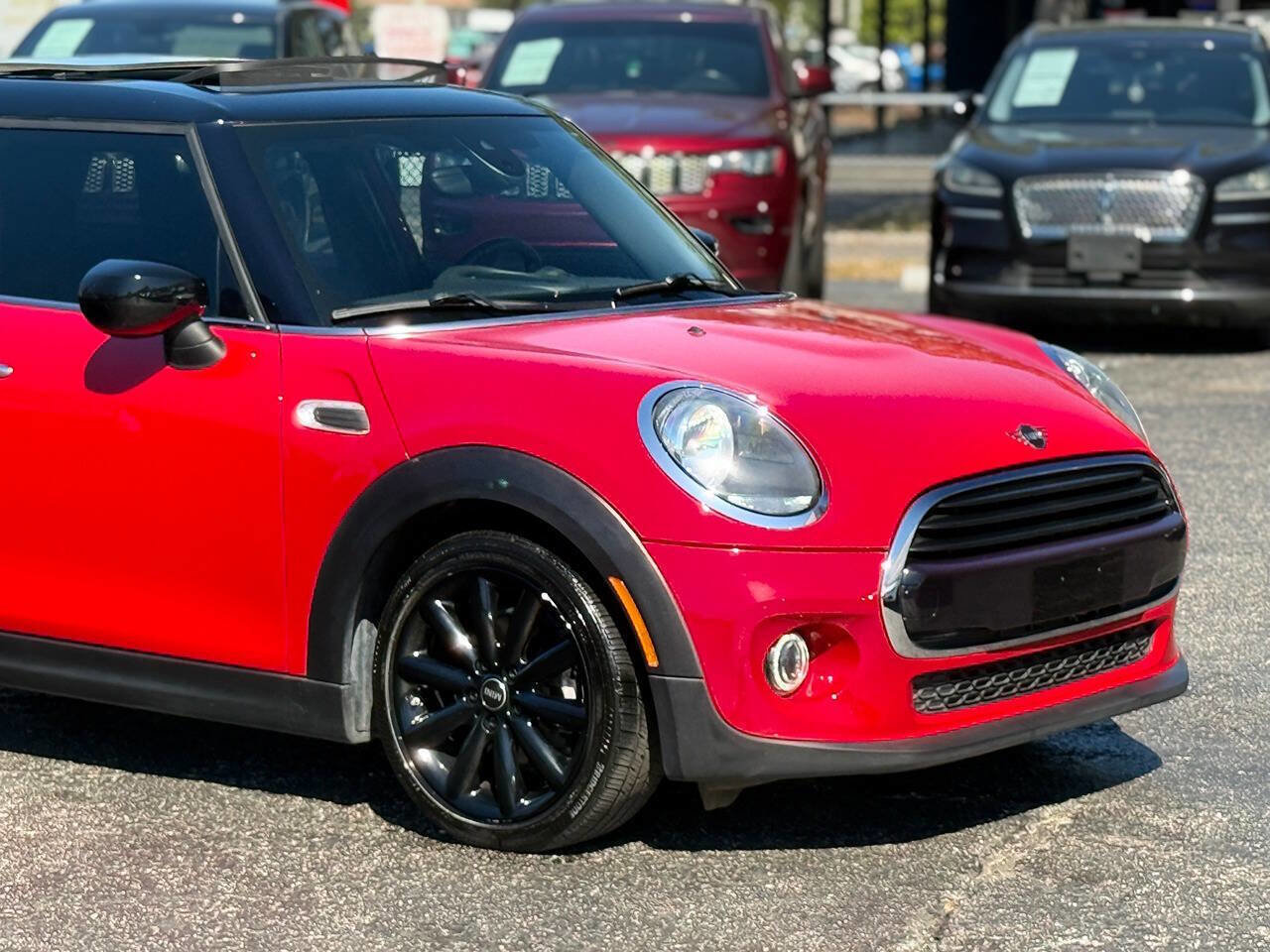 Used 2021 MINI Cooper 4-Door Hardtop image 10