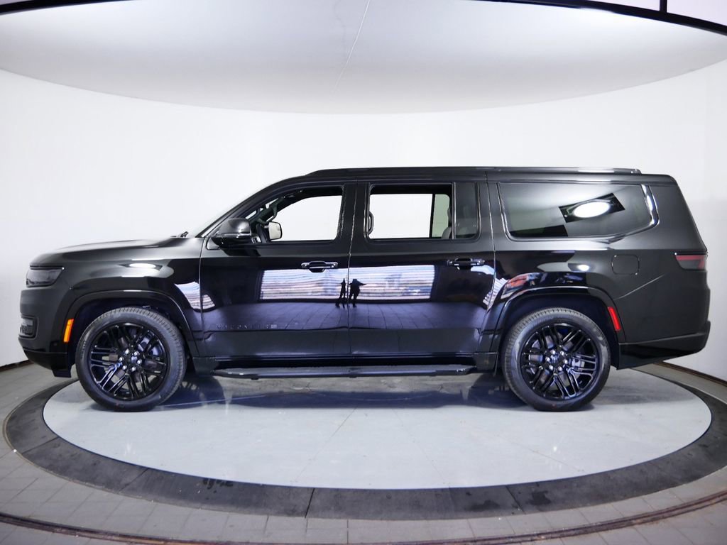 Used 2024 Jeep Wagoneer L Series II image 14