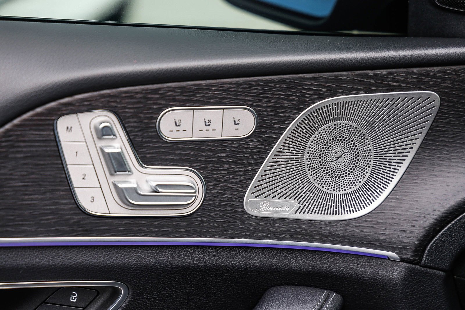 Used 2023 Mercedes-Benz GLS 450 4MATIC w/ AMG Line Exterior image 22