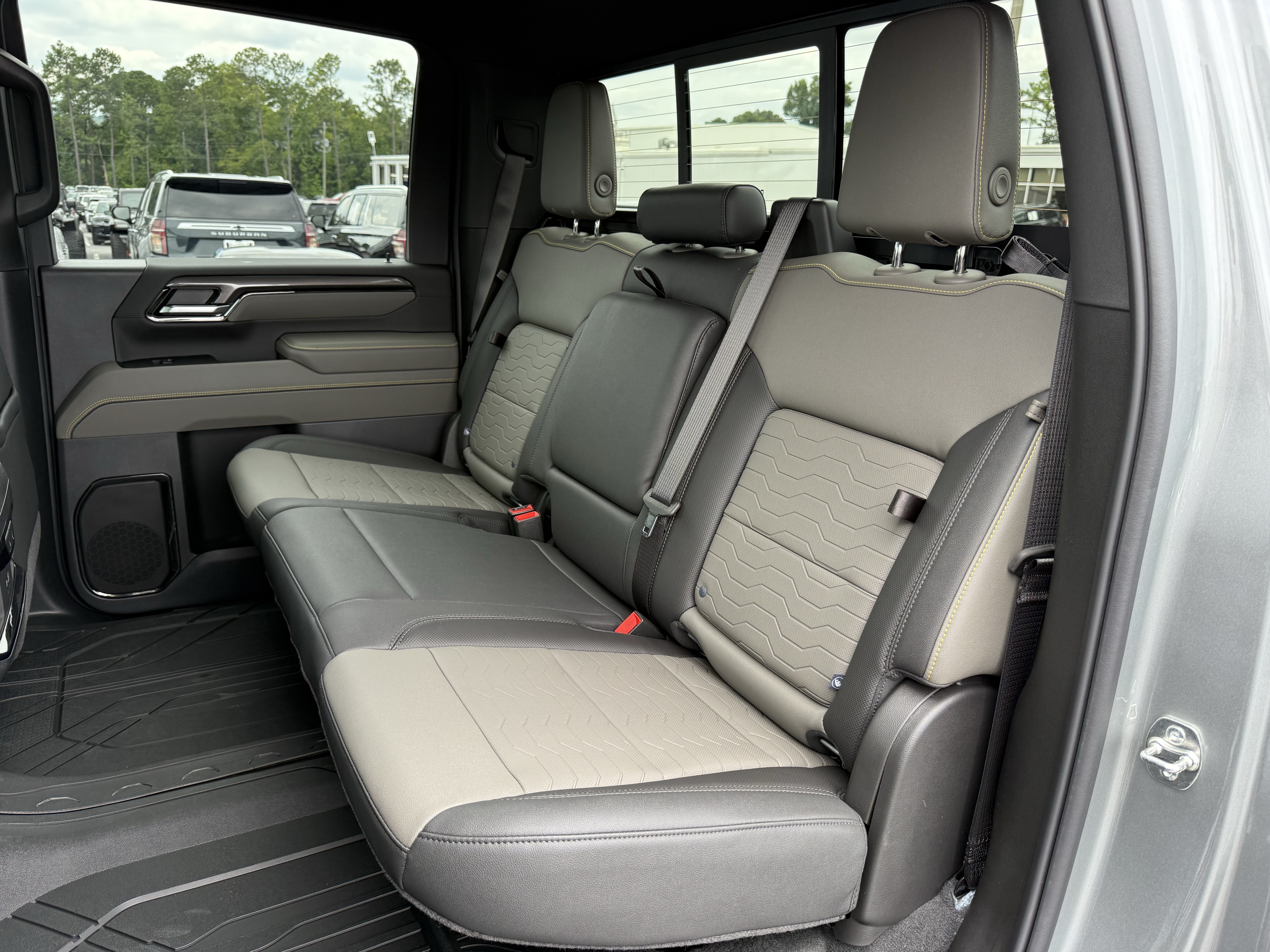 New 2026 Chevrolet Silverado 2500 ZR2 AWD/4WD image 34