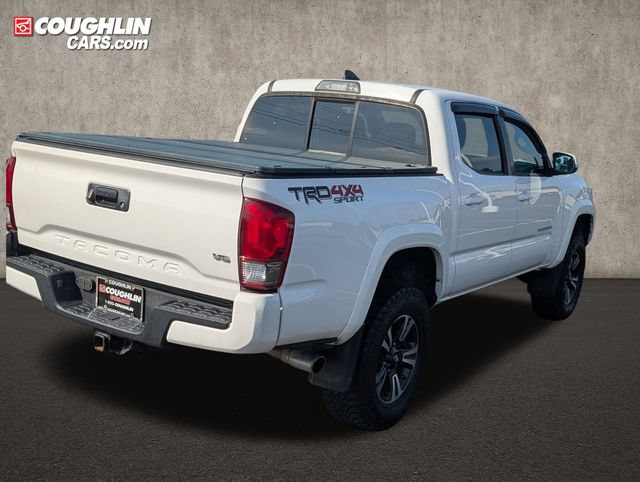 Used 2016 Toyota Tacoma TRD Sport w/ Towing Package AWD/4WD image 7