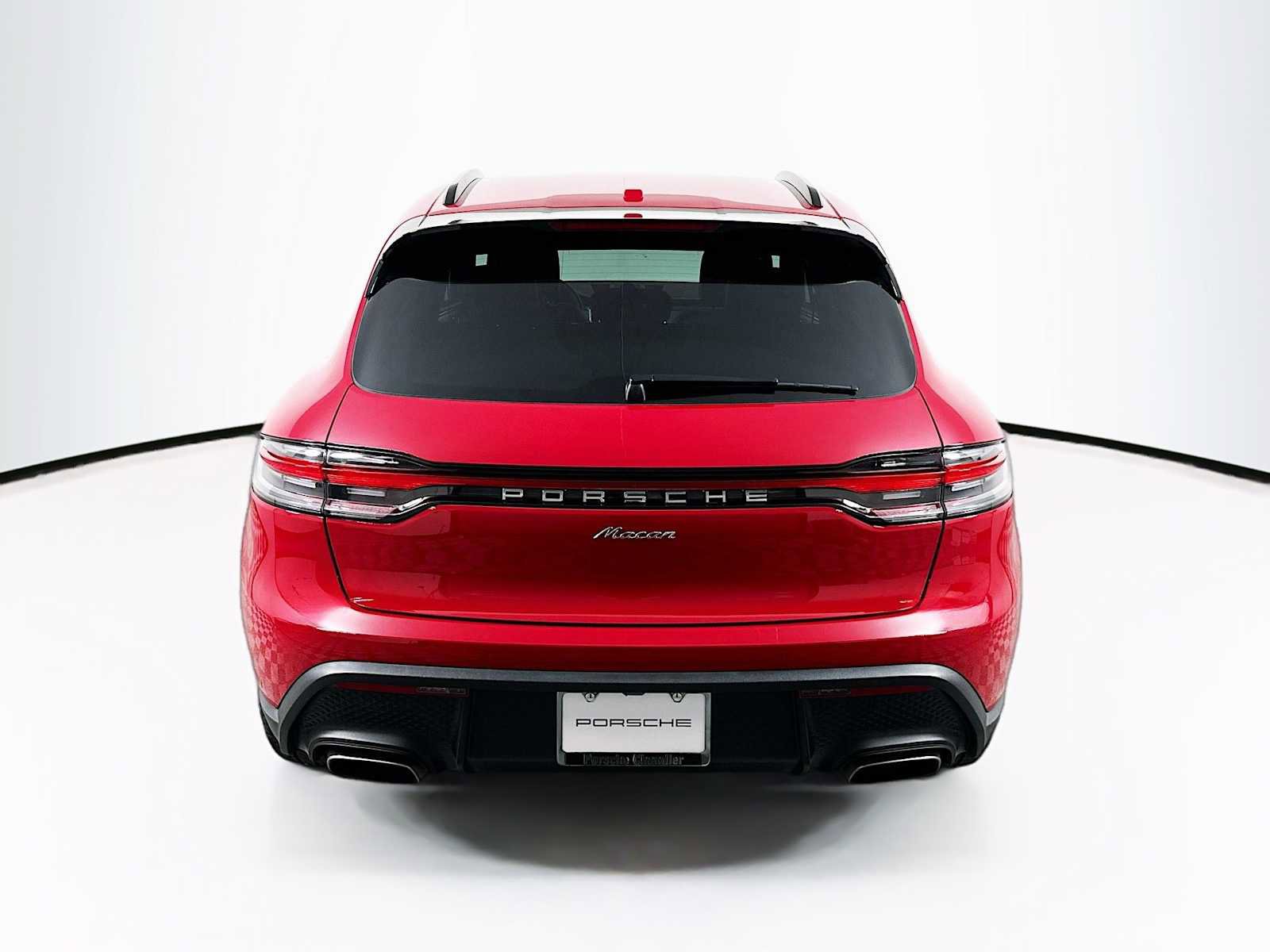 Certified 2026 Porsche Macan image 10