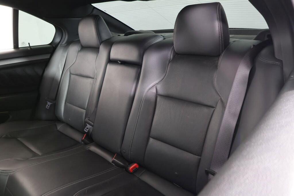 Used 2015 Ford Taurus SEL image 15