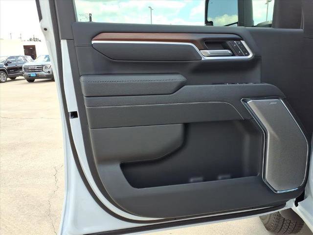 New 2026 GMC Sierra 3500 Denali w/ Denali Reserve Package image 17