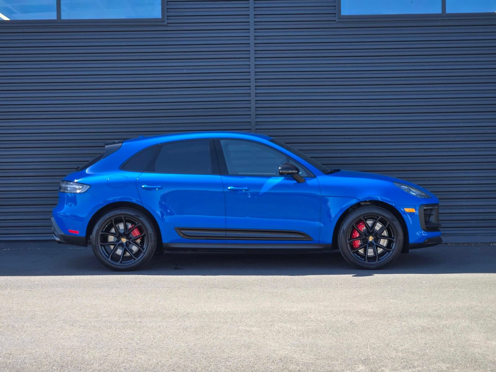 New 2026 Porsche Macan GTS AWD/4WD image 8