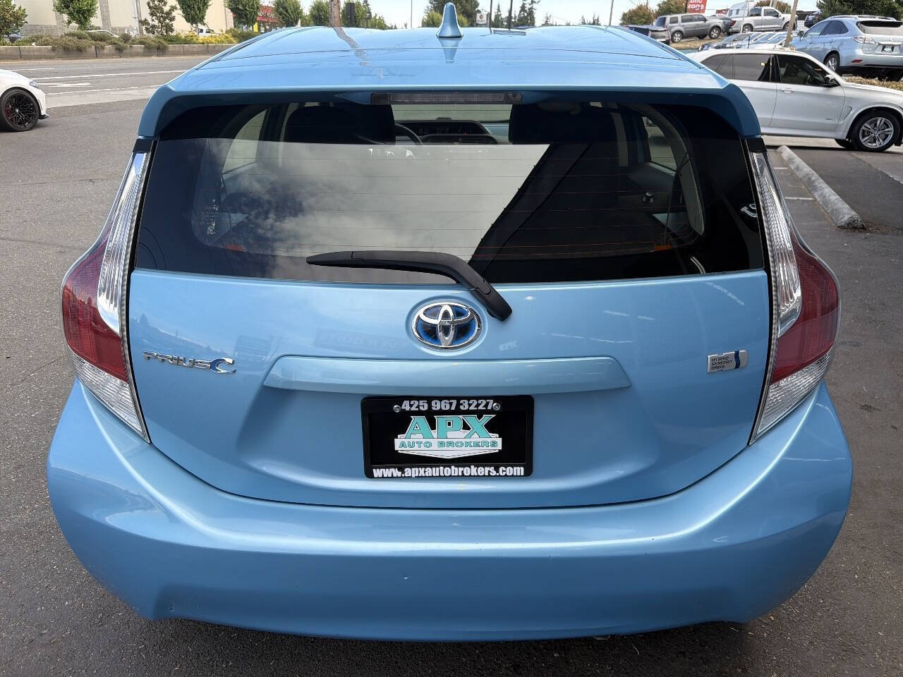 Used 2015 Toyota Prius C Two FWD image 5