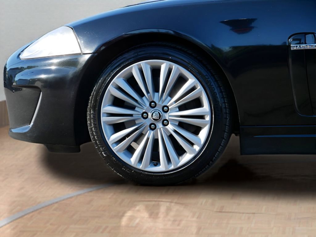 Used 2011 Jaguar XK Convertible image 9