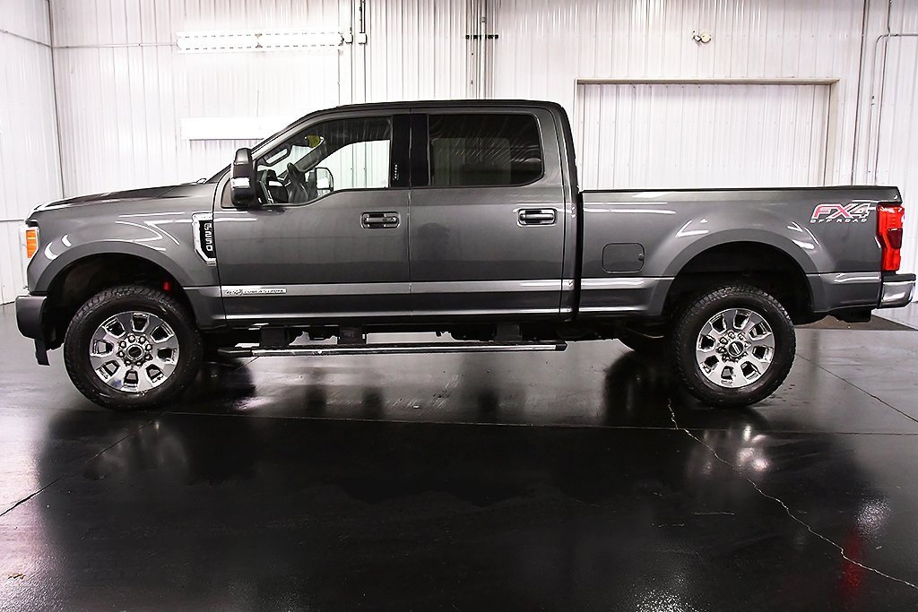 Used 2017 Ford F250 Lariat w/ Lariat Ultimate Package image 4