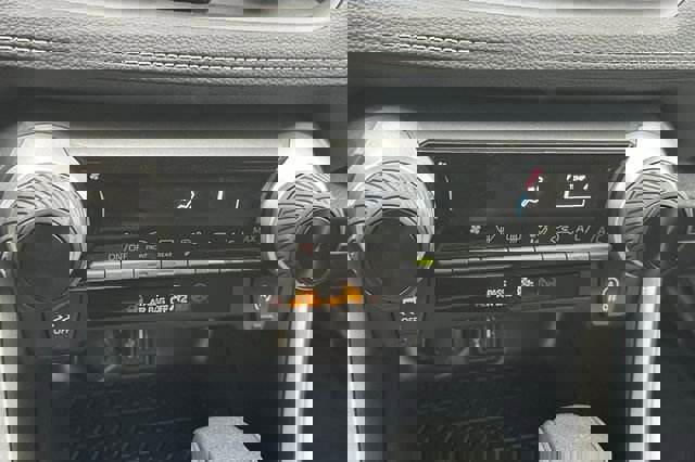 Certified 2025 Toyota RAV4 LE image 26