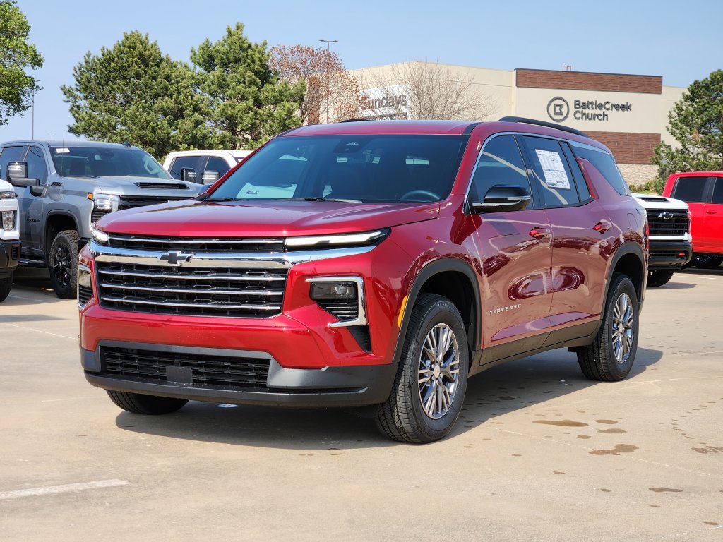 New 2026 Chevrolet Traverse LT w/ Driver Confidence Package FWD image 2