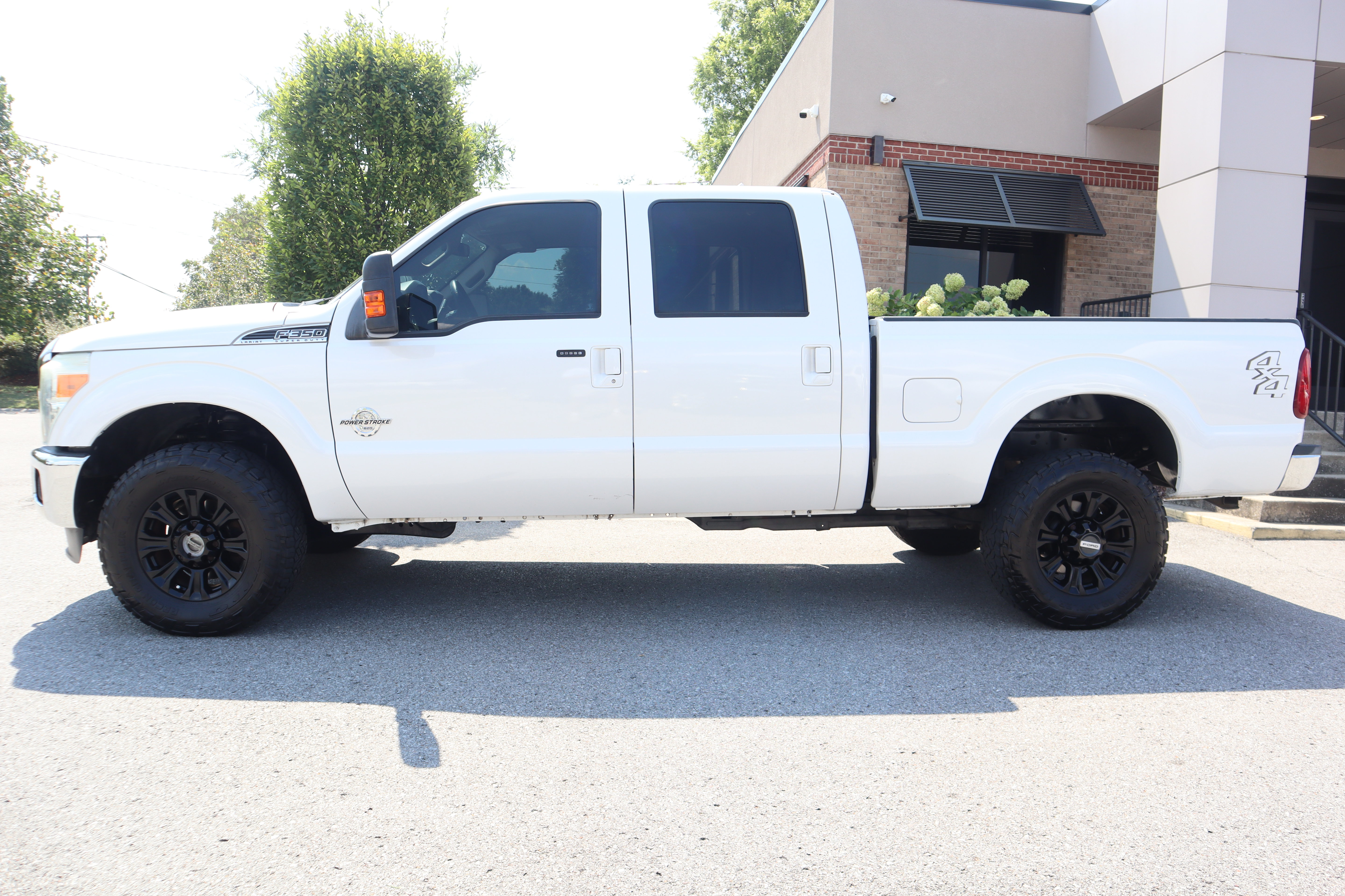 Used 2015 Ford F350 Lariat w/ Lariat Interior Package AWD/4WD image 10