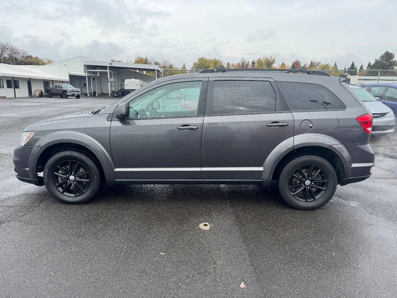 Used 2014 Dodge Journey SXT image 2
