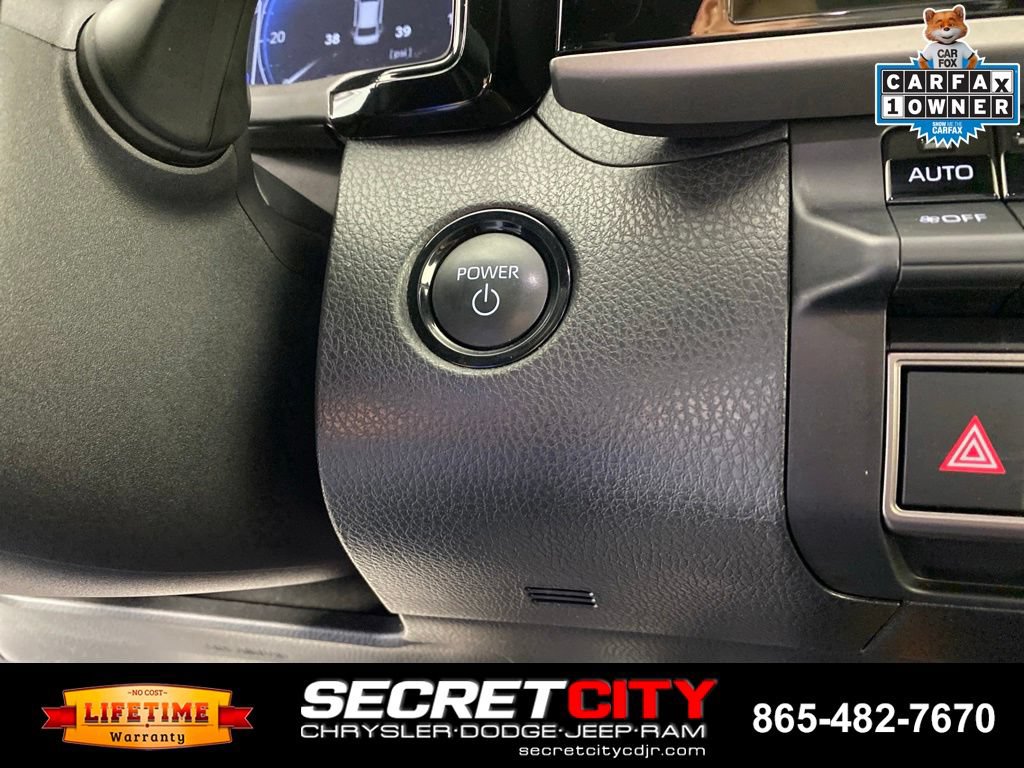 Used 2025 Toyota Camry XSE FWD image 15