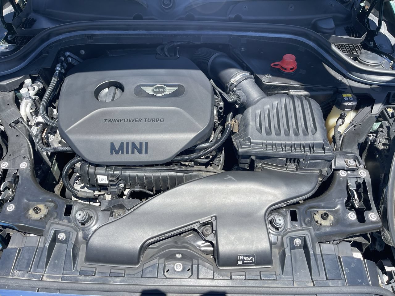 Used 2019 MINI Cooper 4-Door Hardtop FWD image 32
