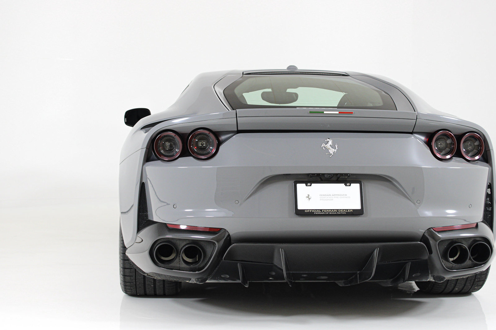 Used 2019 Ferrari 812 Superfast RWD image 19