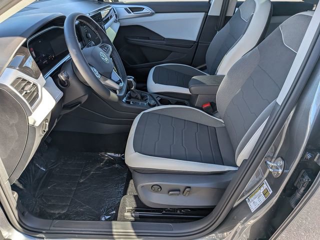 New 2026 Volkswagen Taos SE image 10