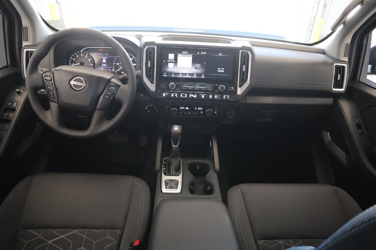 New 2026 Nissan Frontier 4x4 Crew Cab image 23