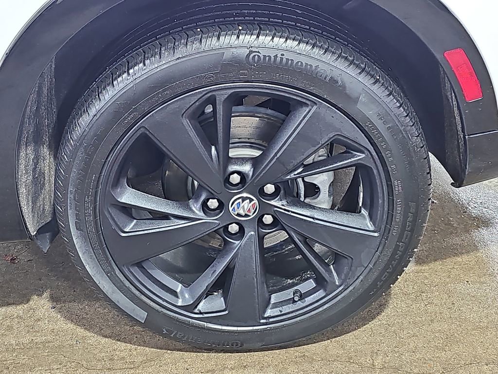 Certified 2023 Buick Envision Essence w/ Sport Touring Package image 39