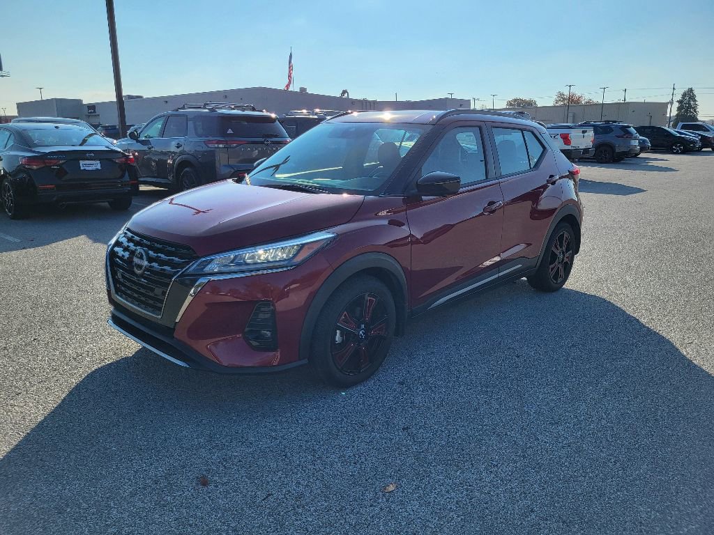 Used 2022 Nissan Kicks SR w/ Premium Package