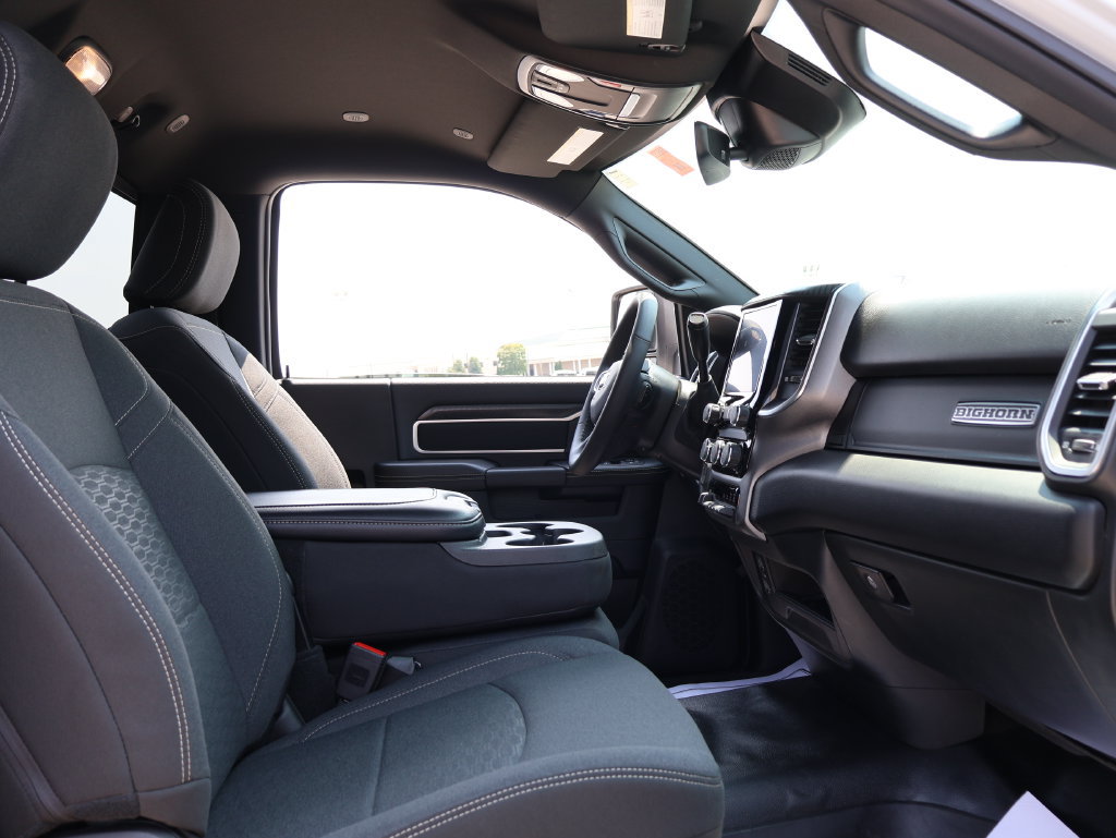 Used 2025 RAM 2500 Big Horn AWD/4WD image 8
