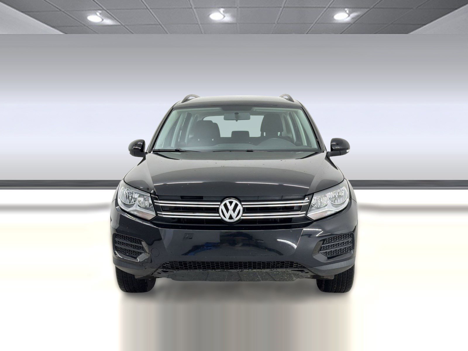 Used 2017 Volkswagen Tiguan S image 6