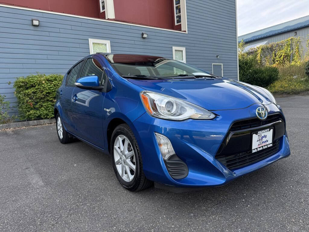 Used 2016 Toyota Prius C Three FWD image 7