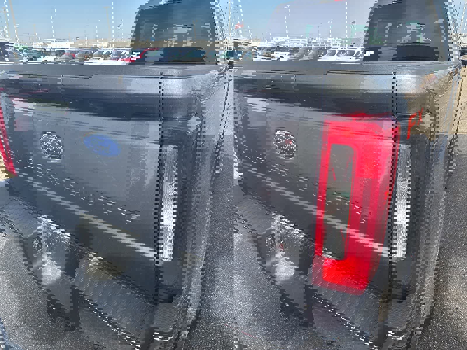 New 2025 Ford F250 XLT w/ FX4 Off-Road Package image 15