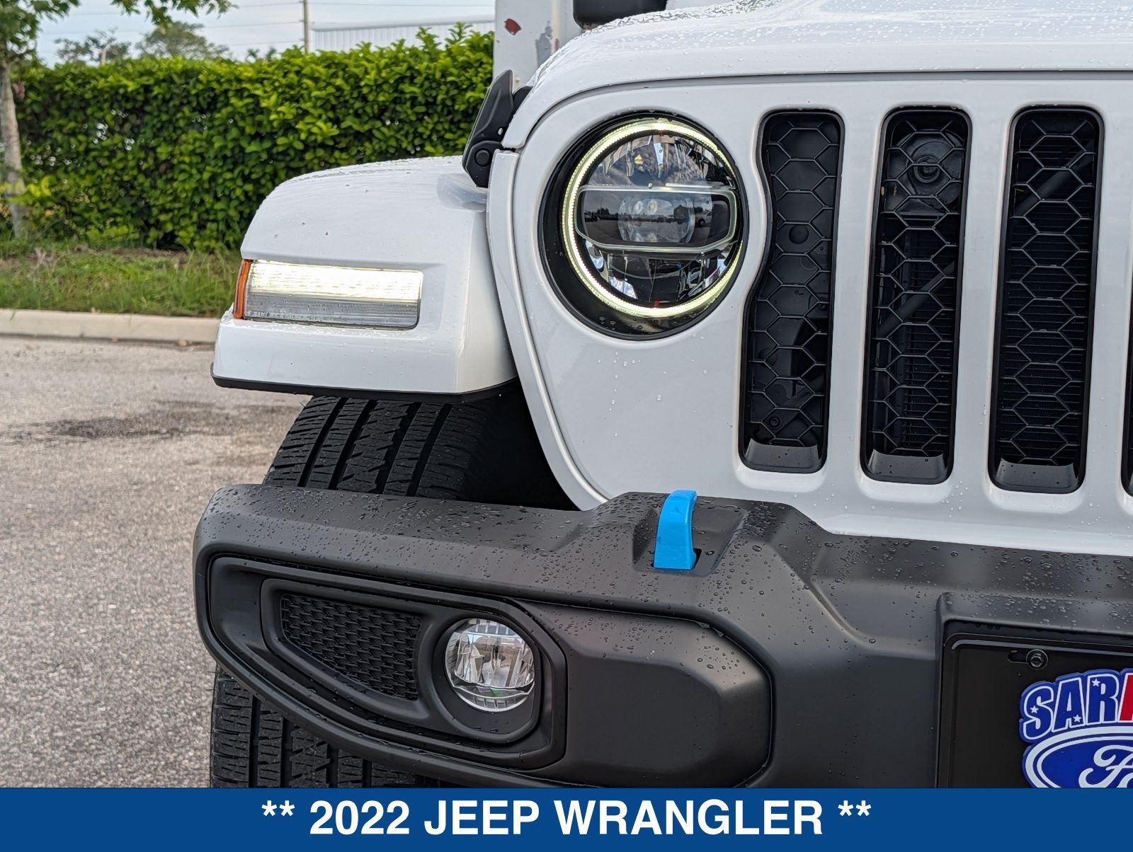 Used 2022 Jeep Wrangler Unlimited Sahara w/ Cold Weather Group AWD/4WD image 10