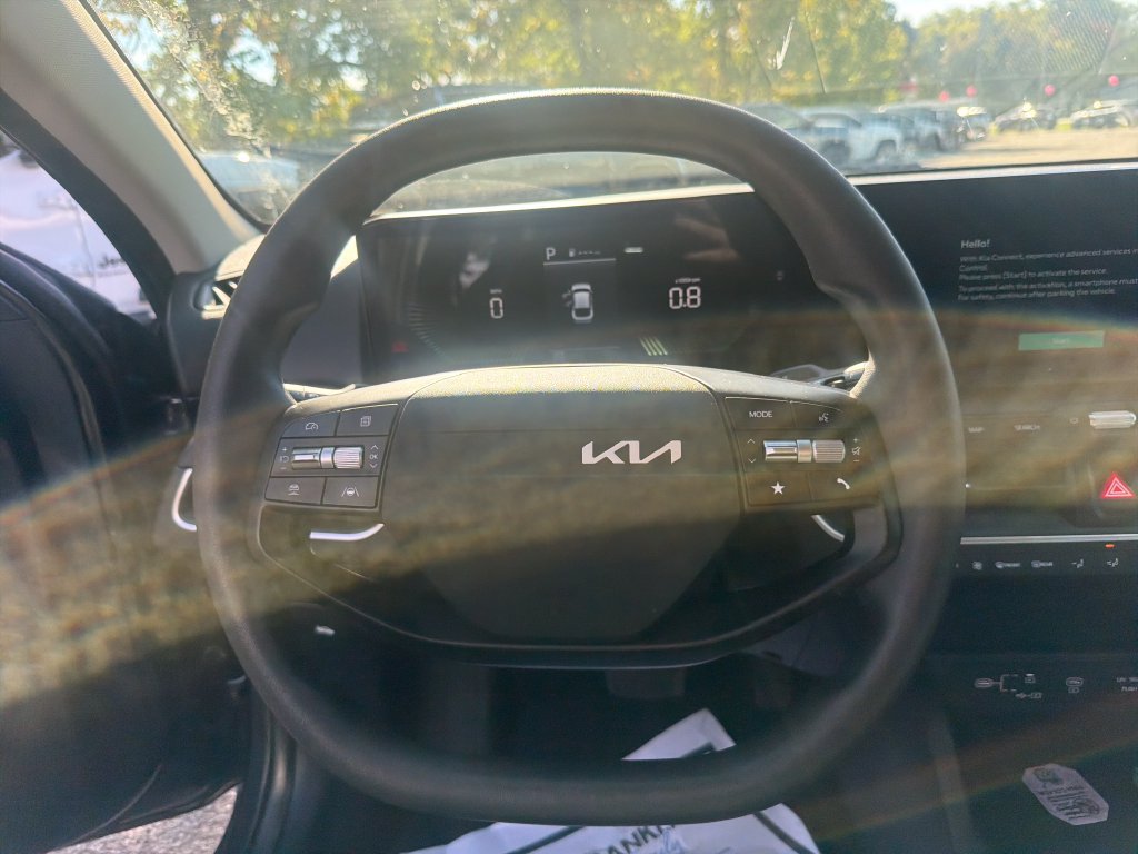 Used 2025 Kia K4 FWD image 18