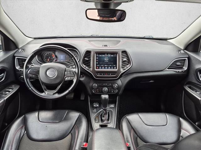Used 2021 Jeep Cherokee Trailhawk w/ Technology Group AWD/4WD image 23