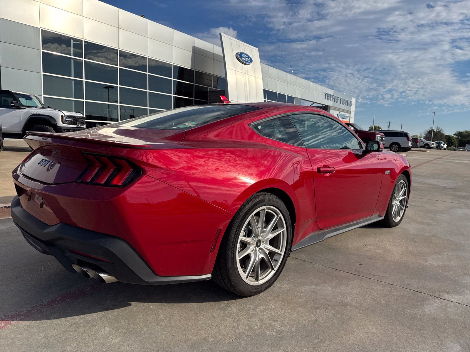 Used 2024 Ford Mustang GT Premium RWD image 3